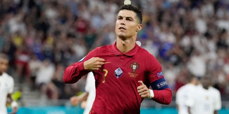 Euro - Khám Phá Hành trình Vinh Quang Trên Sân Cỏ Châu Âu 18 Ronaldo là cầu thủ ghi bàn nhiều nhất trong các kỳ Euro